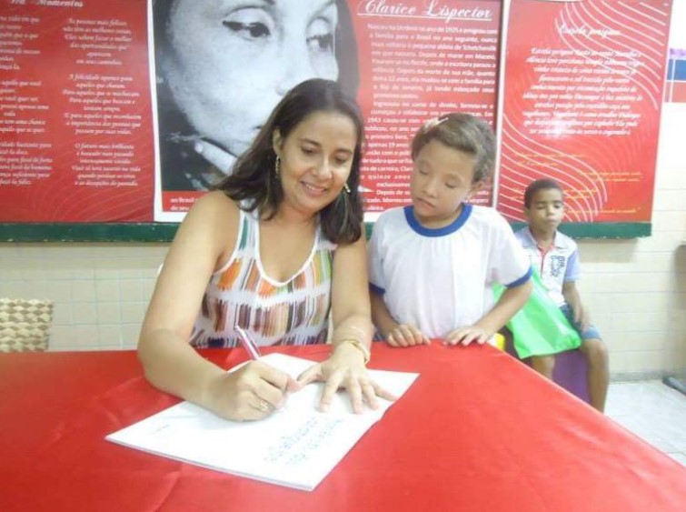 Coordenadora da rede municipal de Olinda recebe Prêmio Elita Ferreira